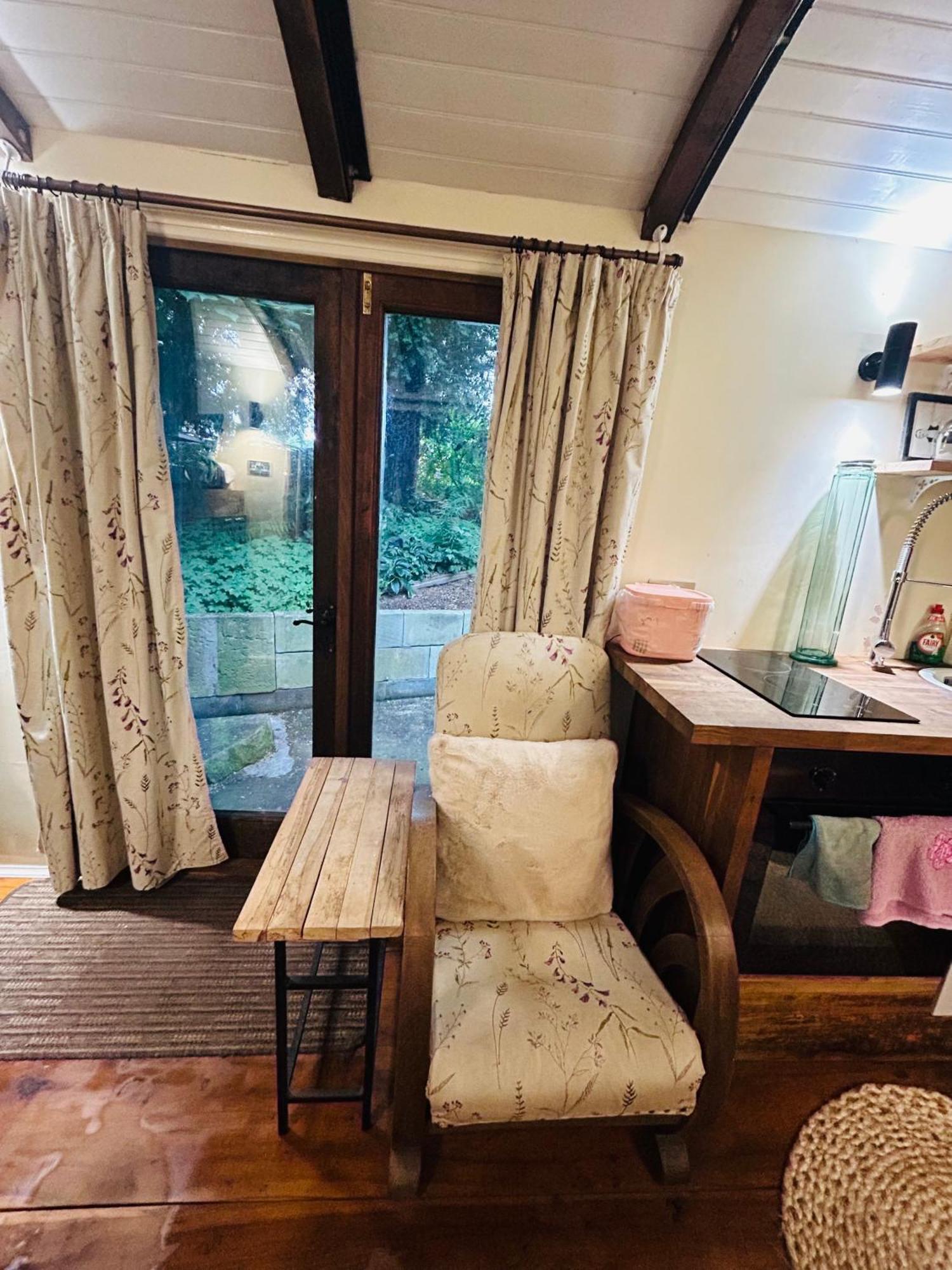 The Railway Carriage - Blue Villa Glasbury Kültér fotó